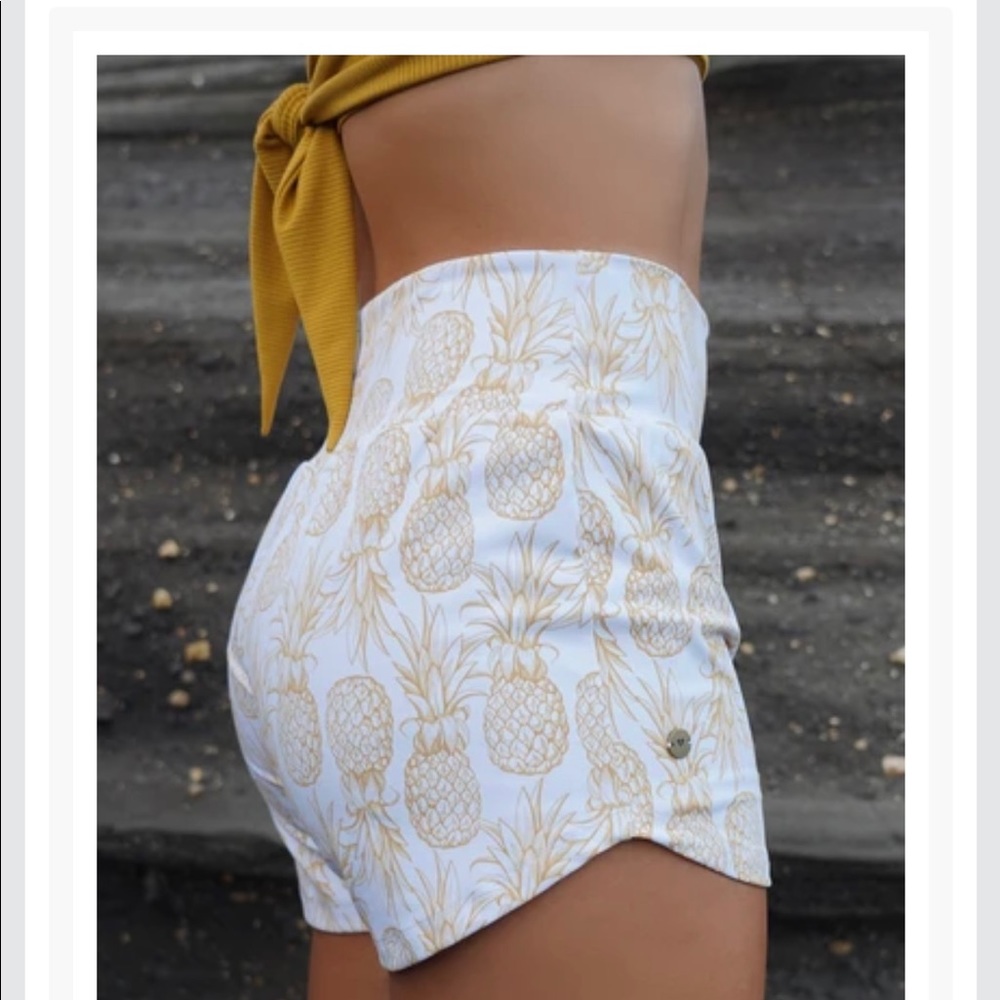 NEW Honey Pineapple 🍍 Runners —high waisted size M